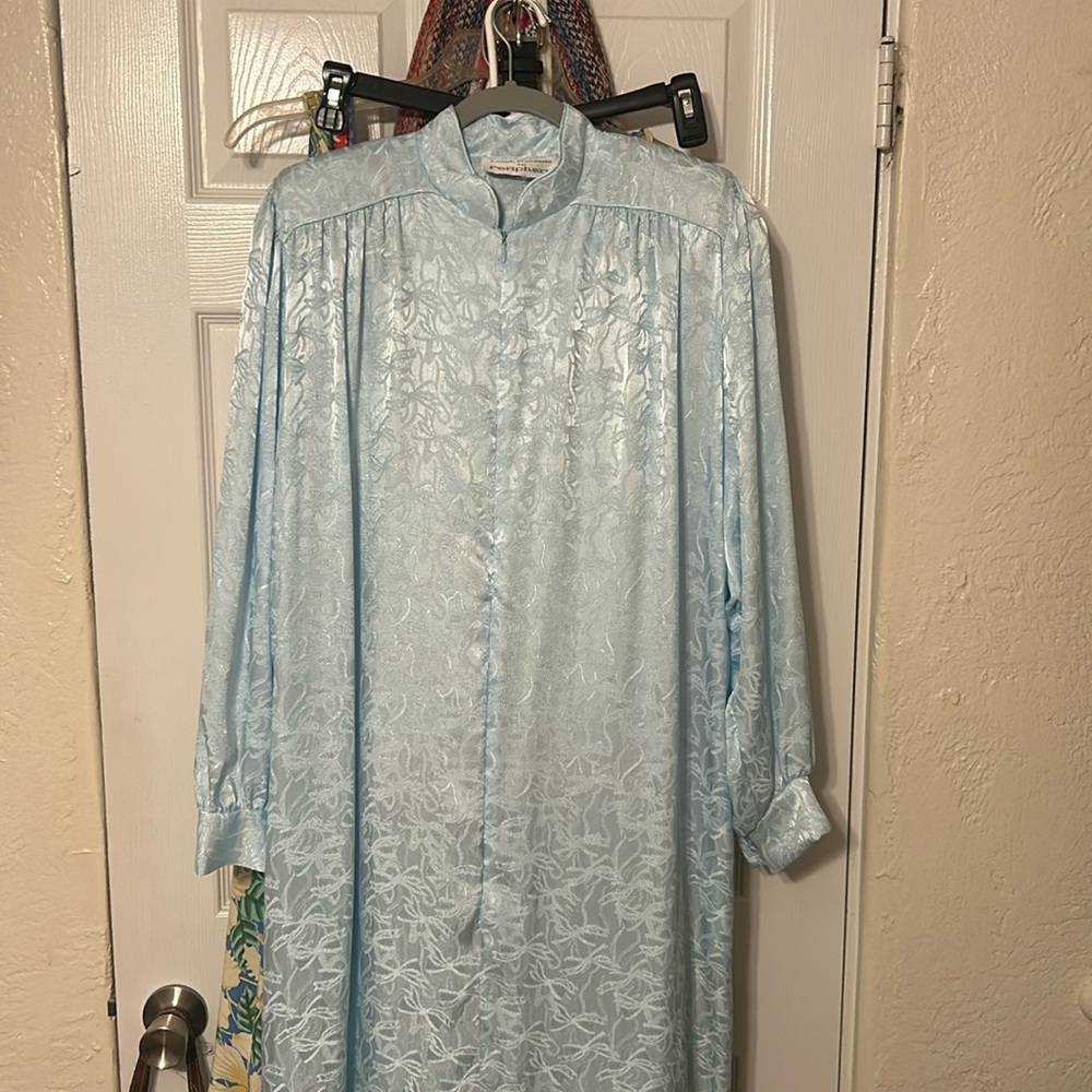 Vintage Leigh Karmitz Periphery Night Gown Blue